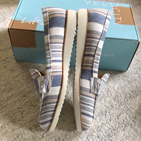 NWB LifeStride Zee Loafers - Picture 4 of 9